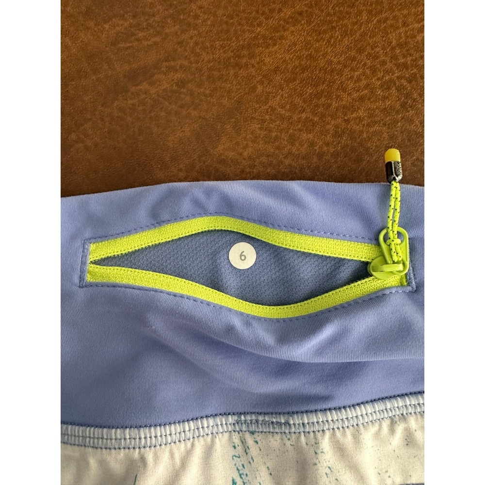 Lululemon Split Second Short II Wind Chill White Lullaby Womens 6 Yoga Gym Run - Picture 4 of 10